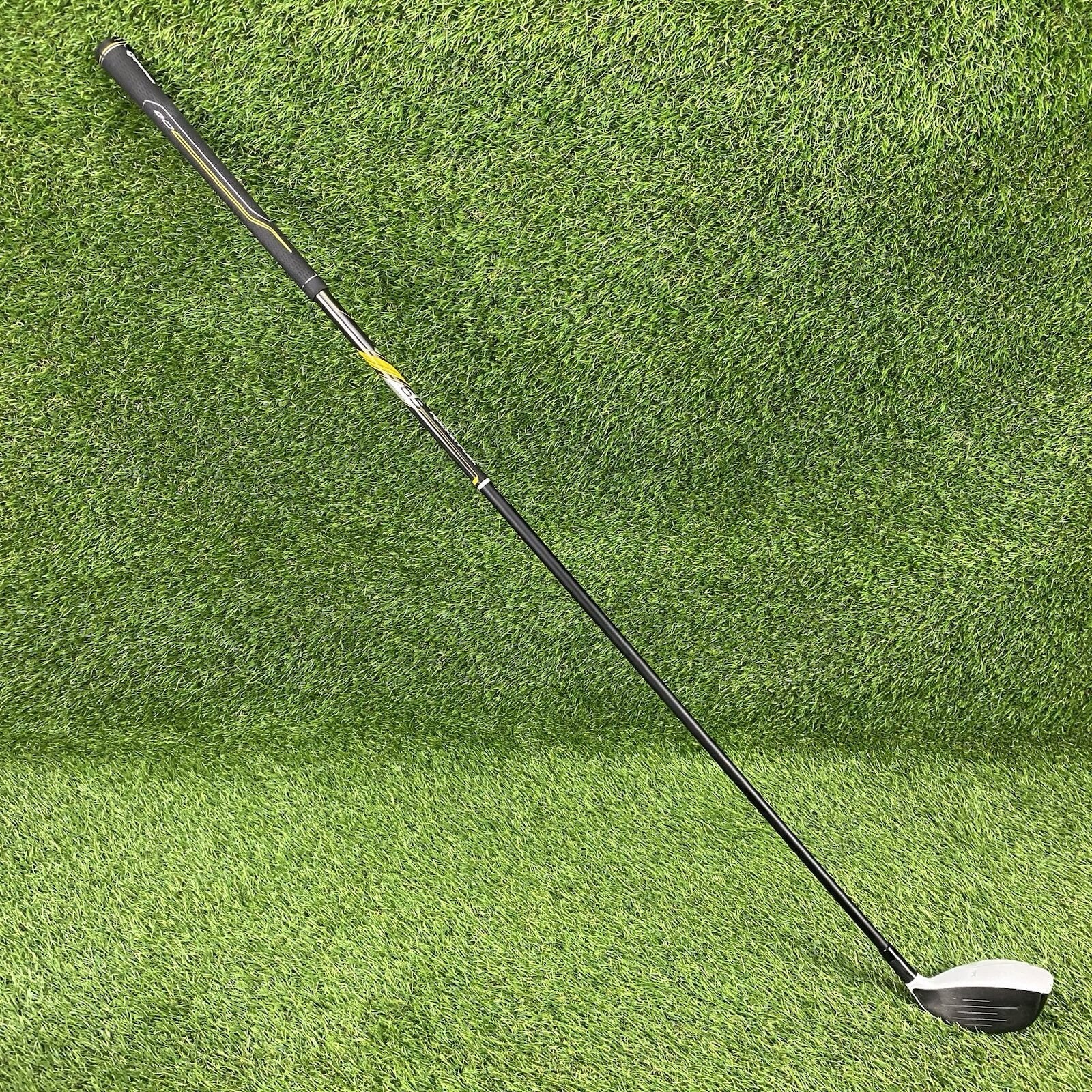 Left Handed TaylorMade RBZ Stage 2 RocketFuel Rescue 4 Hybrid 22° ⛳️  65 R-flex