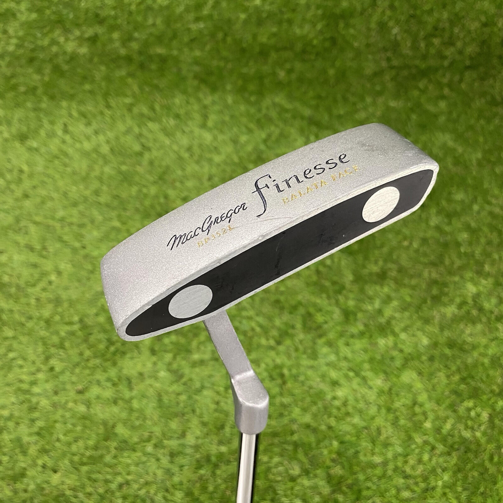 MACGREGOR FINESSE BALATA FACE 35” BLADE PUTTER W/ MACGREGOR GRIP