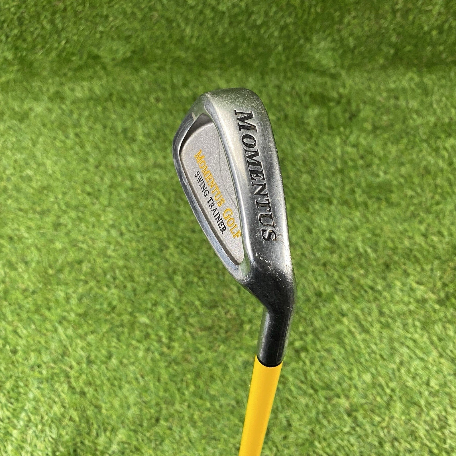 Momentus Golf Swing Trainer Heavy Weight Indoor Practice Iron ⛳️ Men 40oz RH 34"