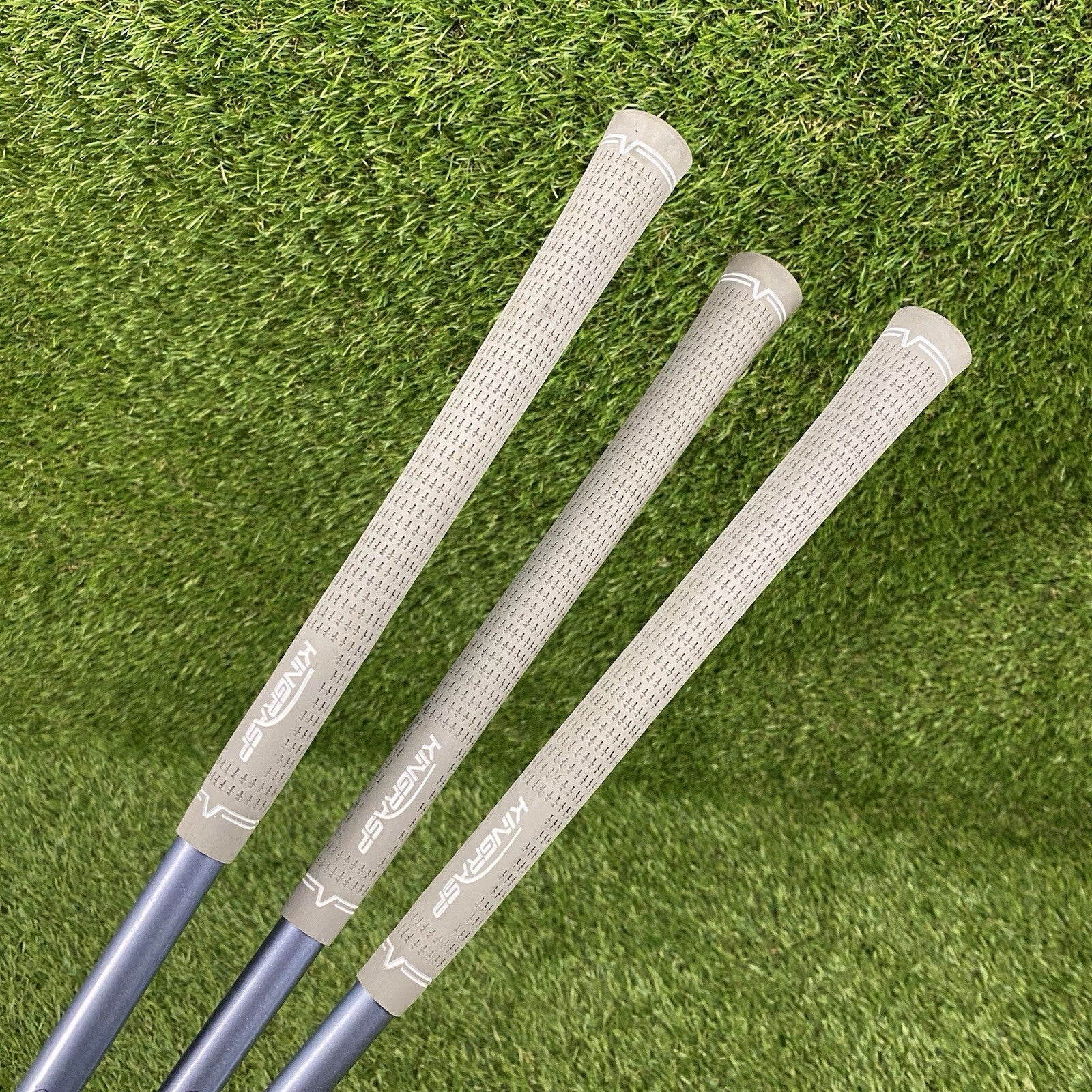 Wilson Hope LX Fairway Wood Set ⛳️ Pink Ribbon Cancer Awareness Women Graphite