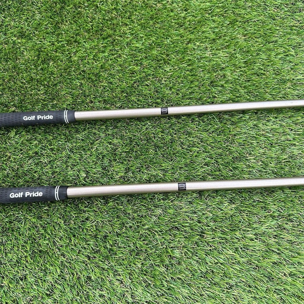 Wilson ProStaff WD (3 and7) 2Pc Wood Set RH Ladies Flex Graphite Shafts