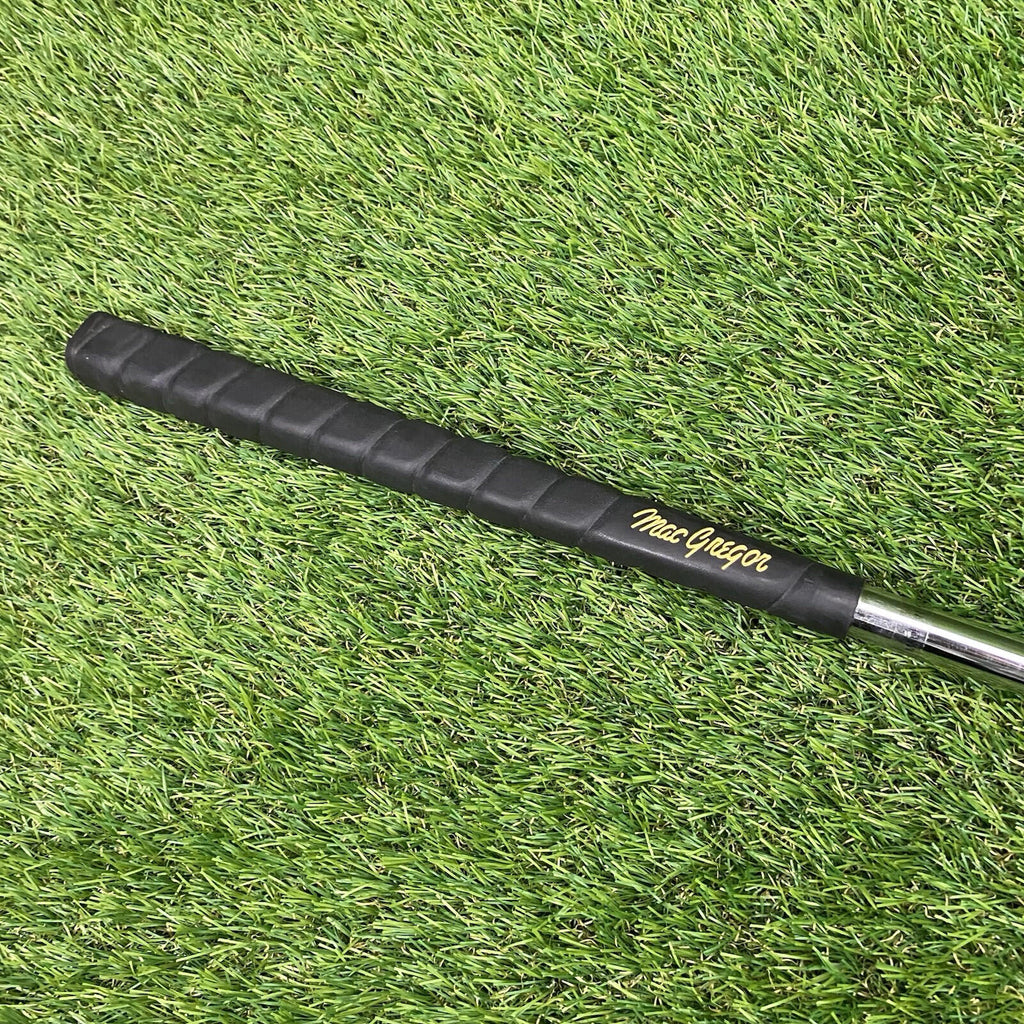 MACGREGOR FINESSE BALATA FACE 35” BLADE PUTTER W/ MACGREGOR GRIP
